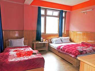 Snow Retreat, Lachen 3